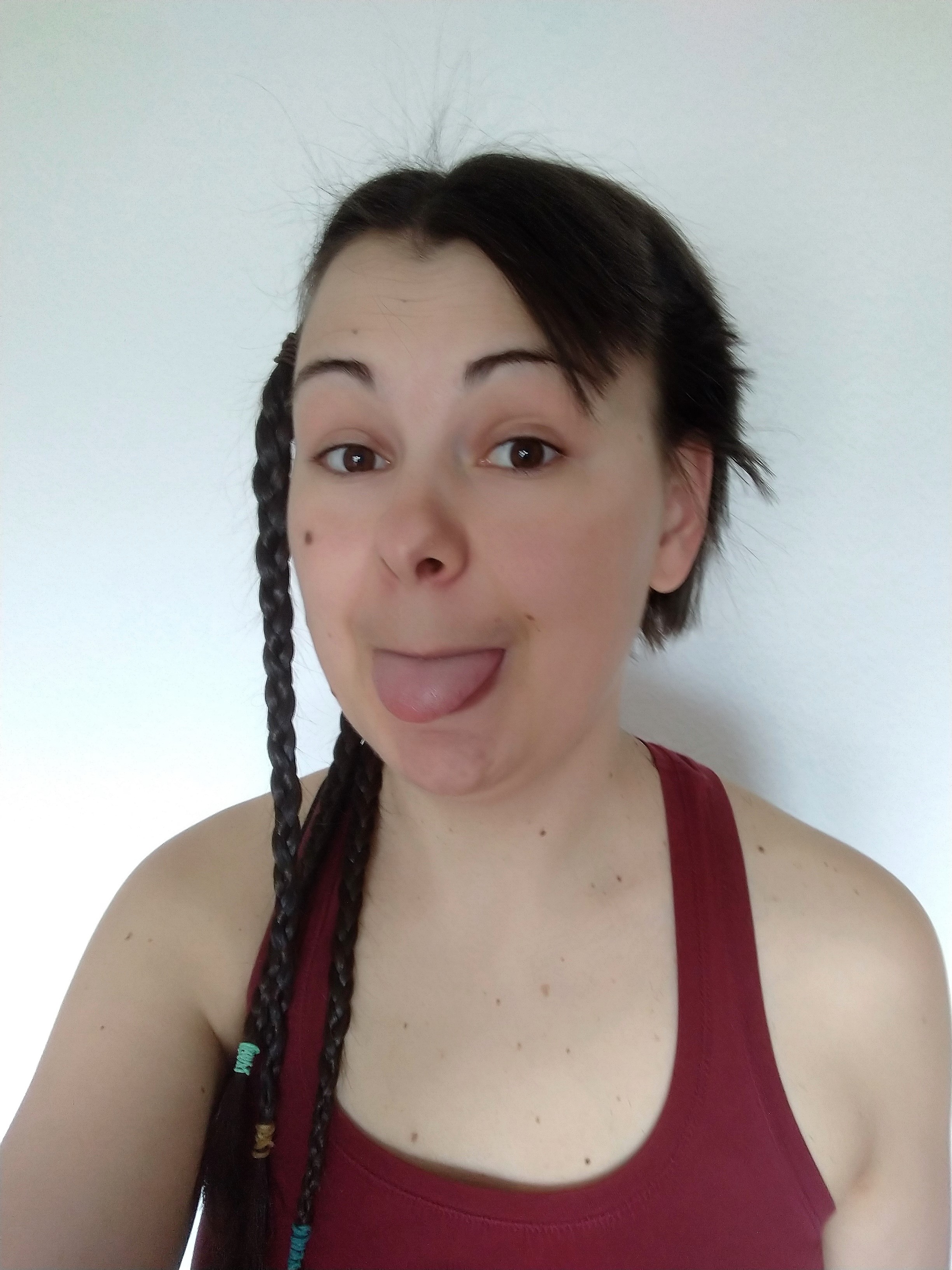 Hair in the middle of cutting